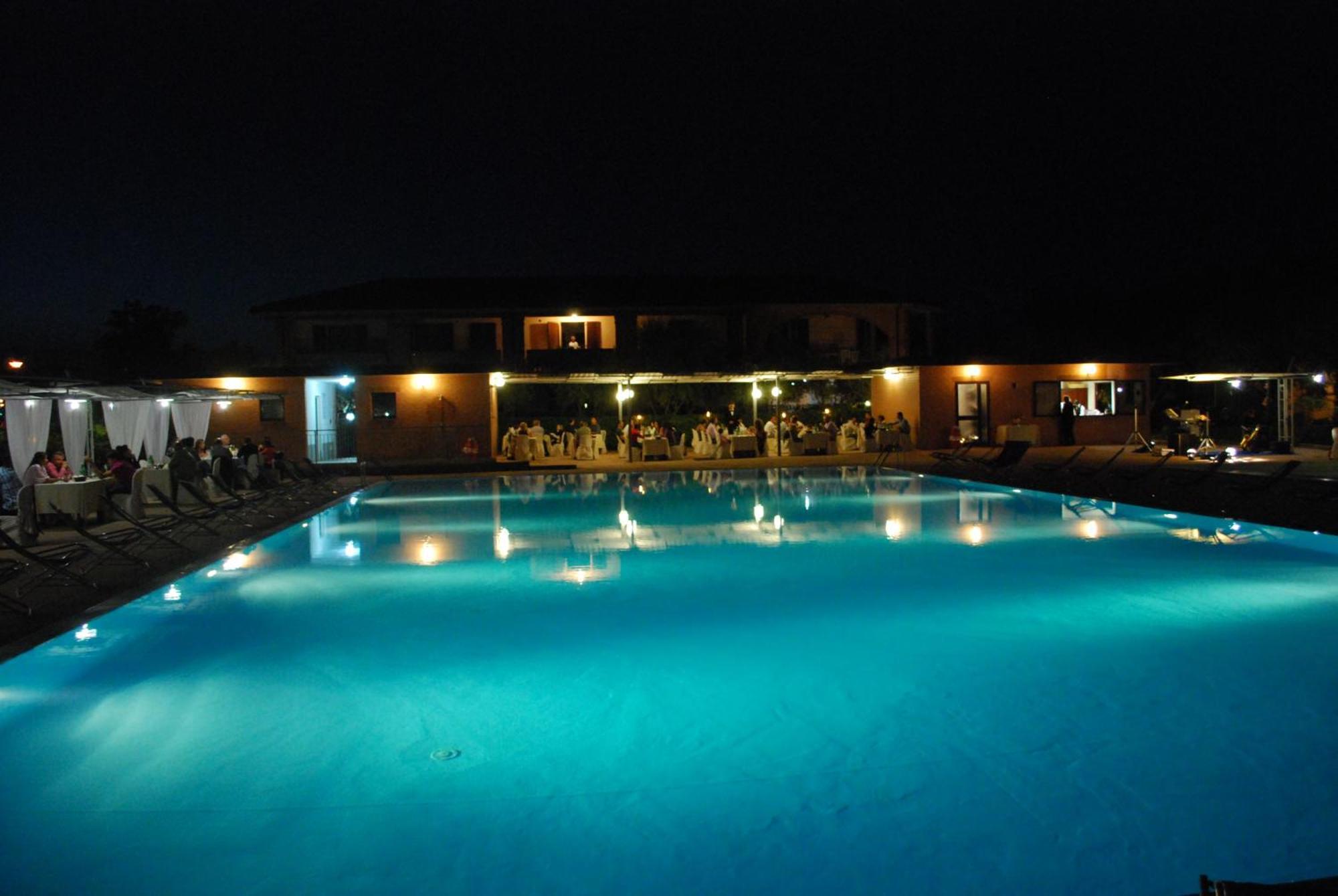 Hotel Borgo Degli Olivi Riotorto Exterior foto