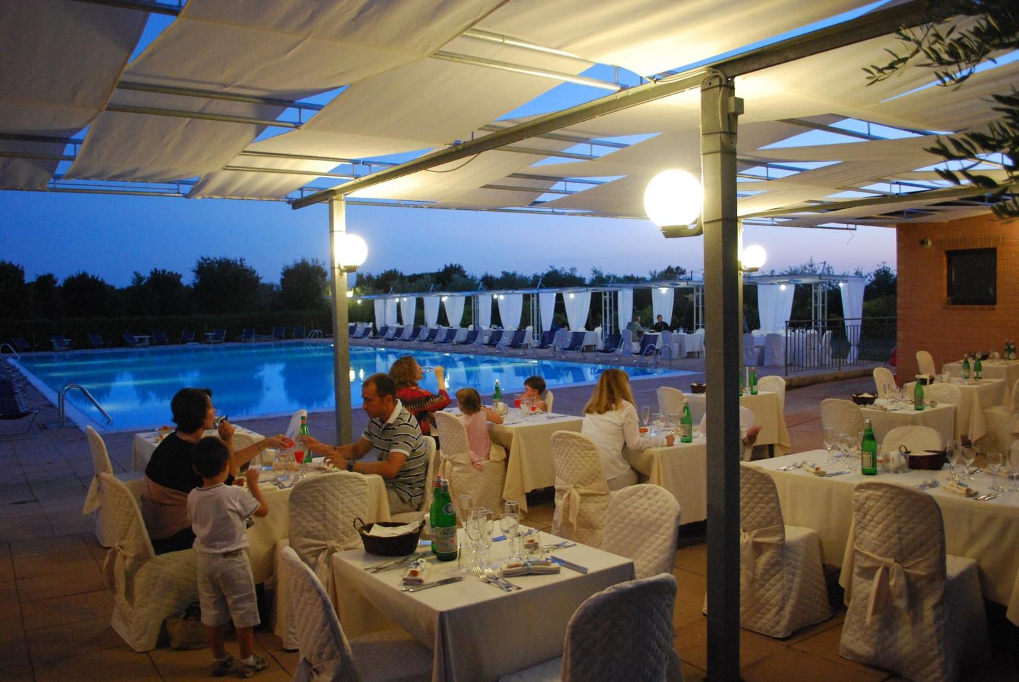 Hotel Borgo Degli Olivi Riotorto Exterior foto