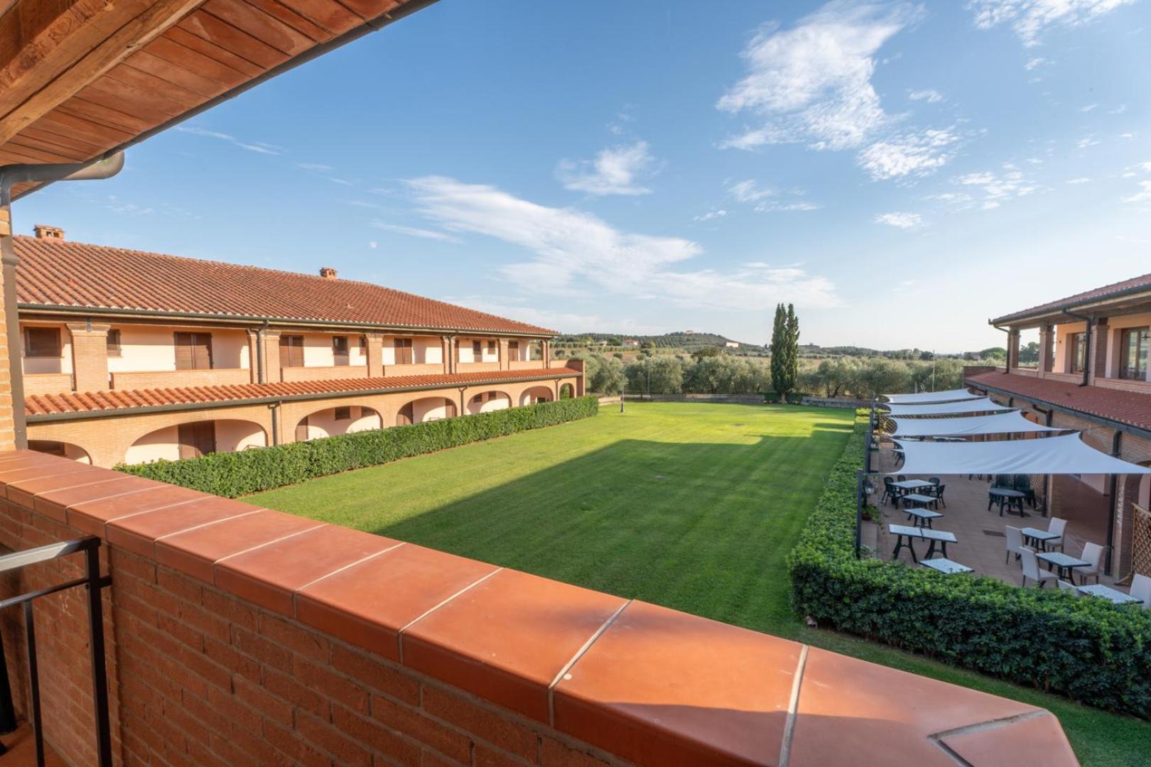 Hotel Borgo Degli Olivi Riotorto Exterior foto