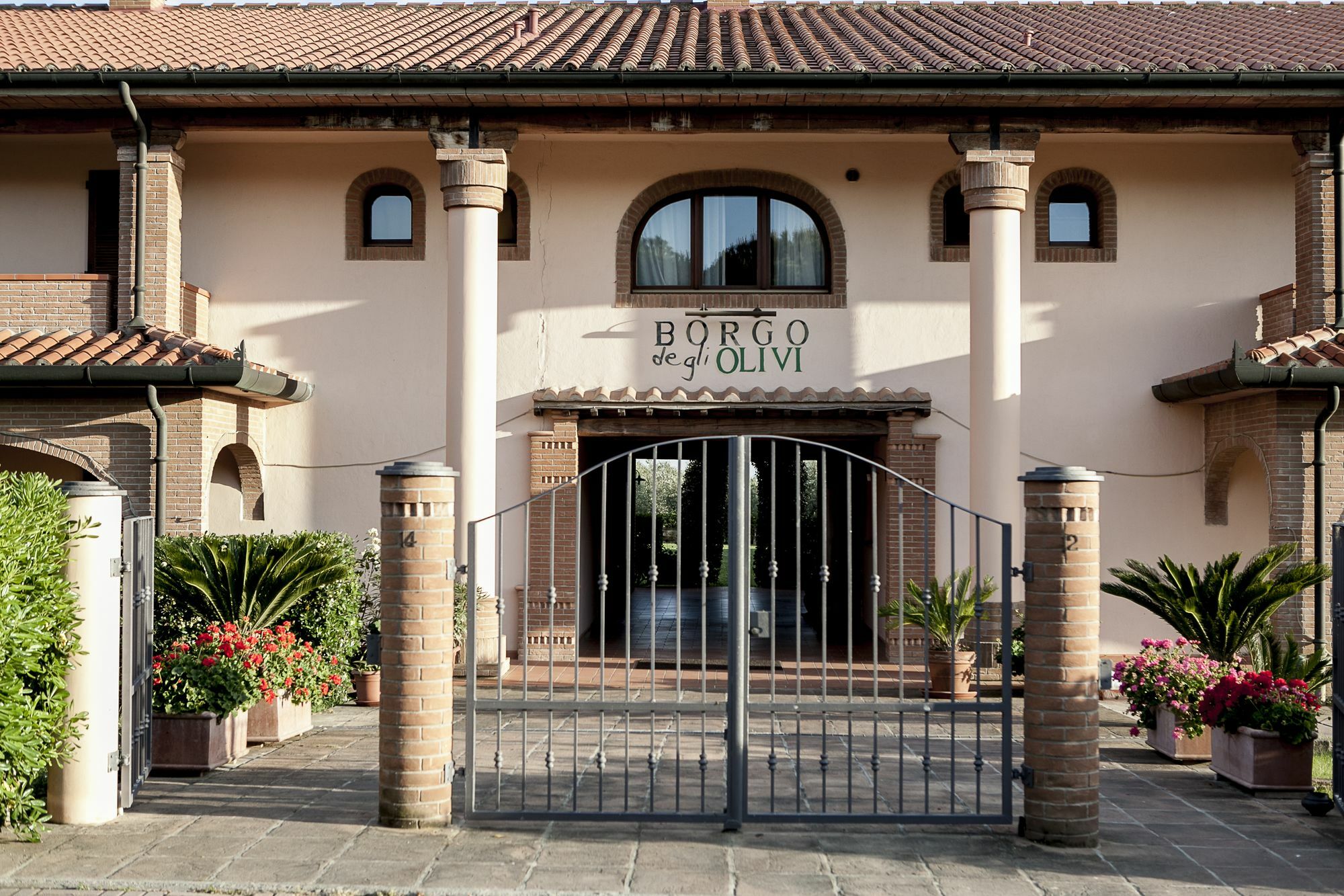 Hotel Borgo Degli Olivi Riotorto Exterior foto